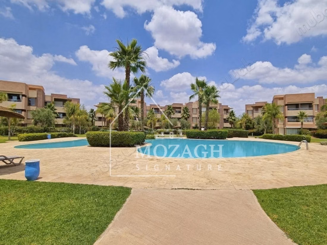 Magnificent garden-level apartment on Prestigia Golf