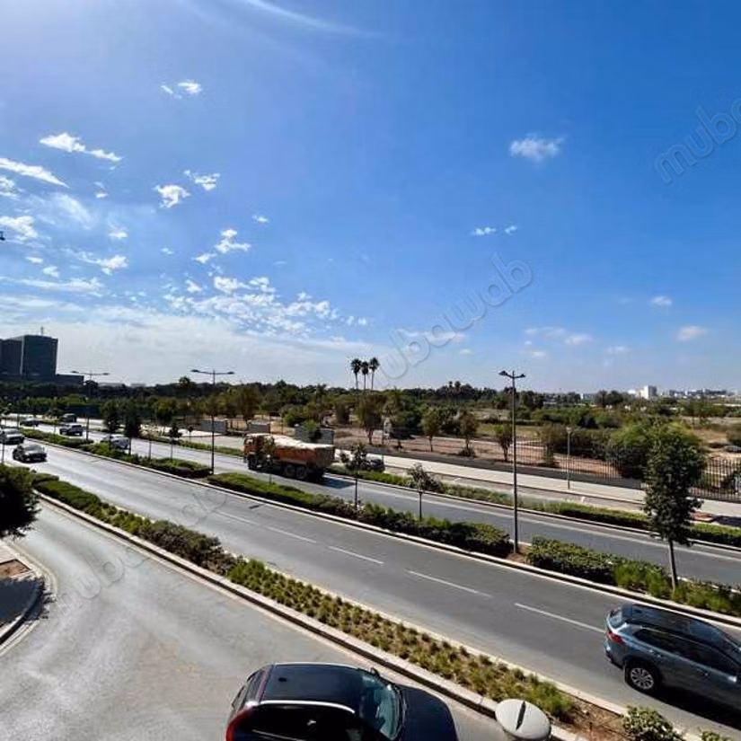 Appartement à Louer de 107.0 m² à Casablanca, Ferme Bretonne