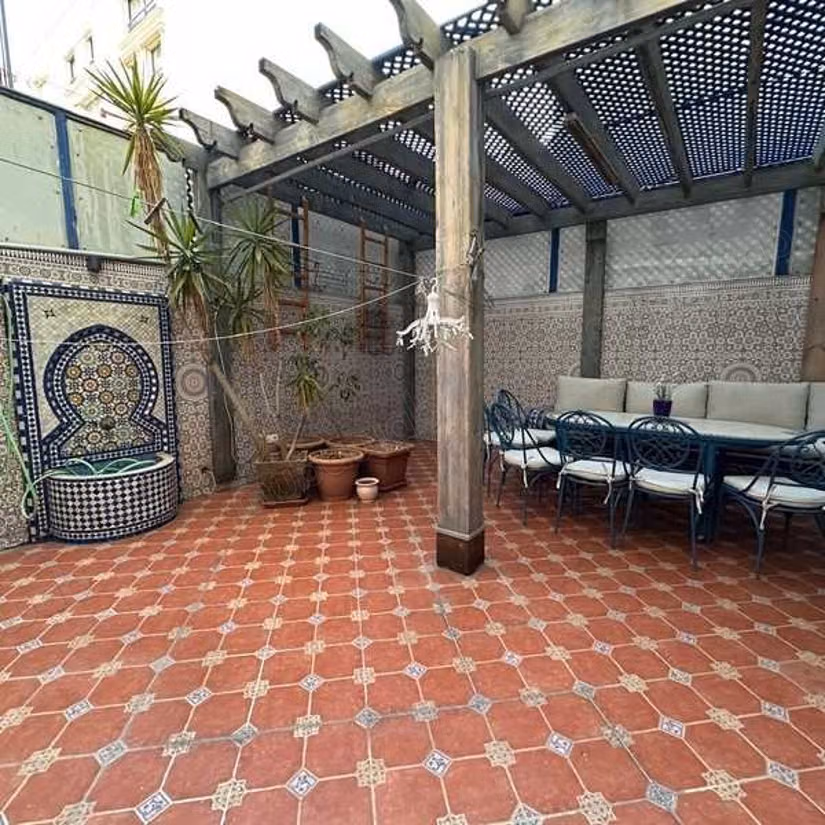 Appartement à Louer de 239.0 m² à Casablanca, Racine