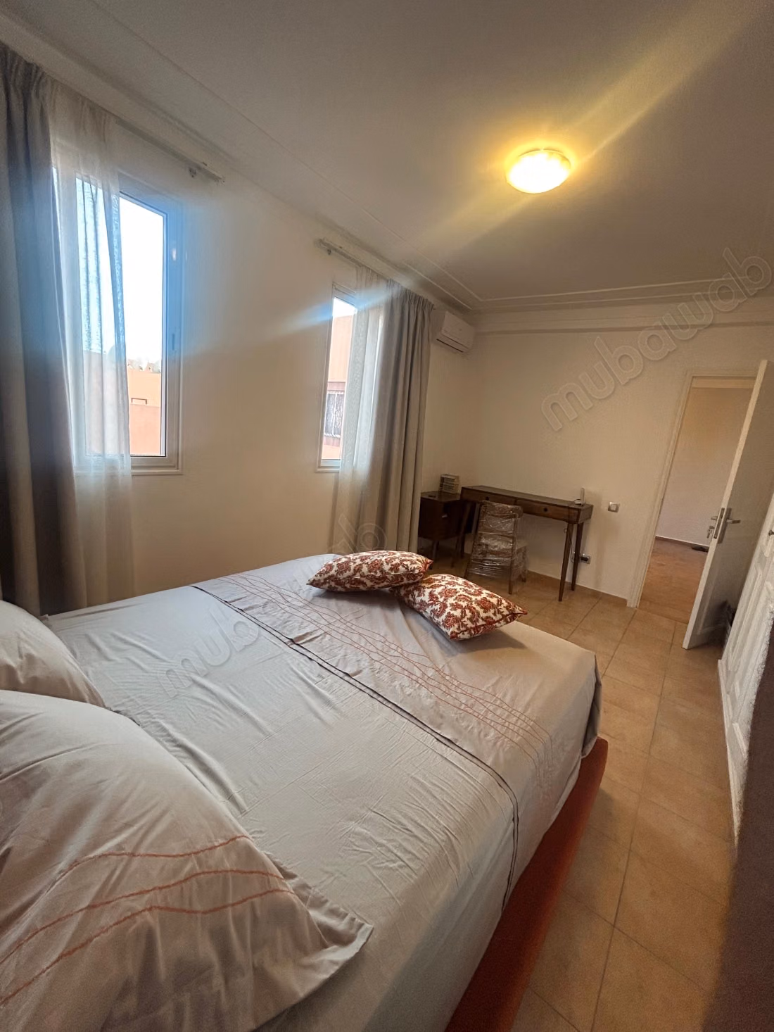 Vente d'un bel appartement à Guéliz. 
3 pièces confortables. 
Avec ascenseur et terrasse