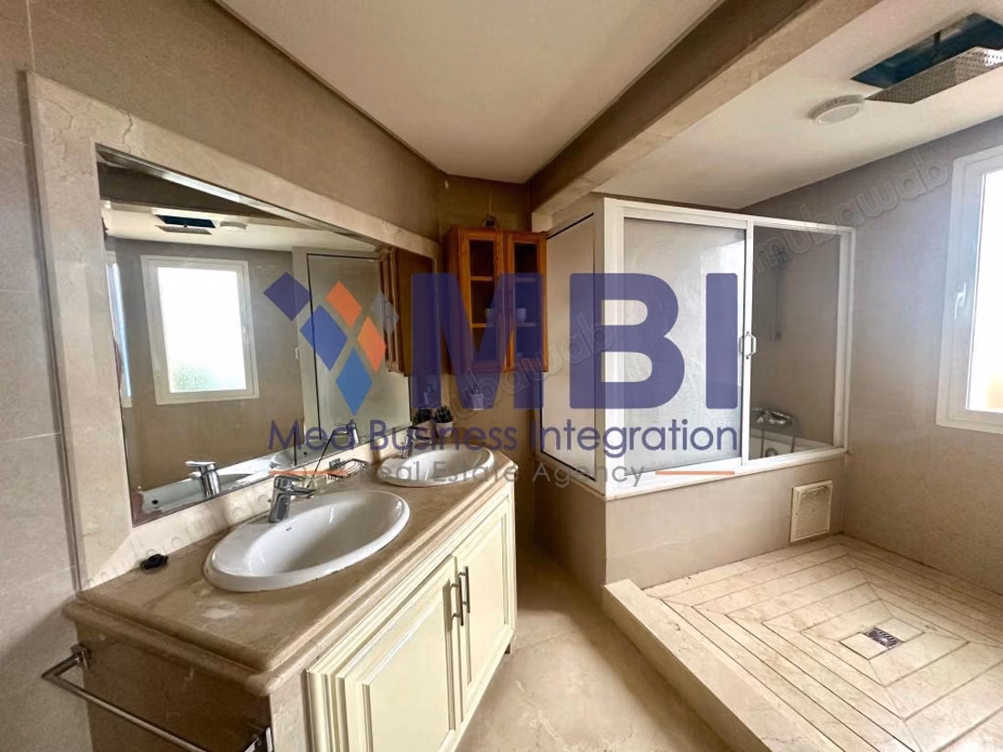 Villa for sale with Sea and Mountain View in Mediouna