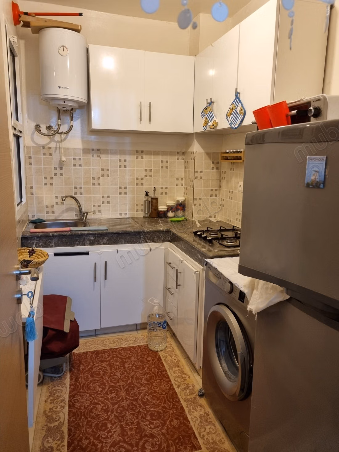 Louez cet appartement à Fnideq. 
3 pièces confortables. 
Bien meublé
