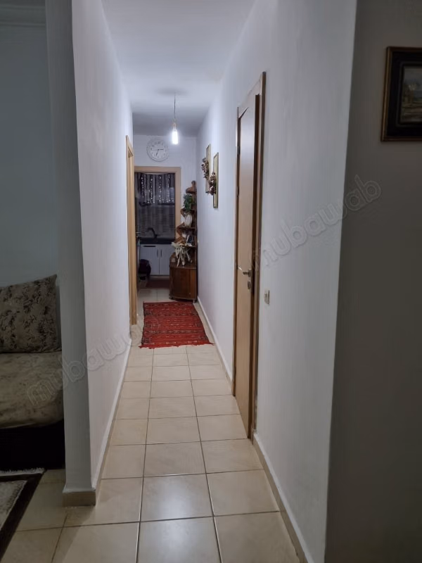 Louez cet appartement à Fnideq. 
3 pièces confortables. 
Bien meublé