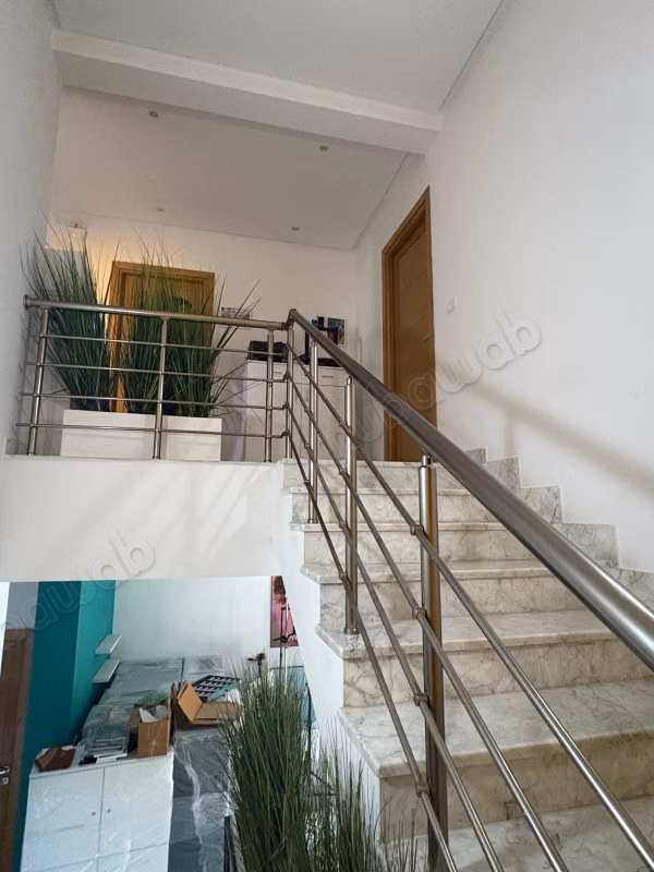 A very nice duplex for rent in Lake 2 for office use