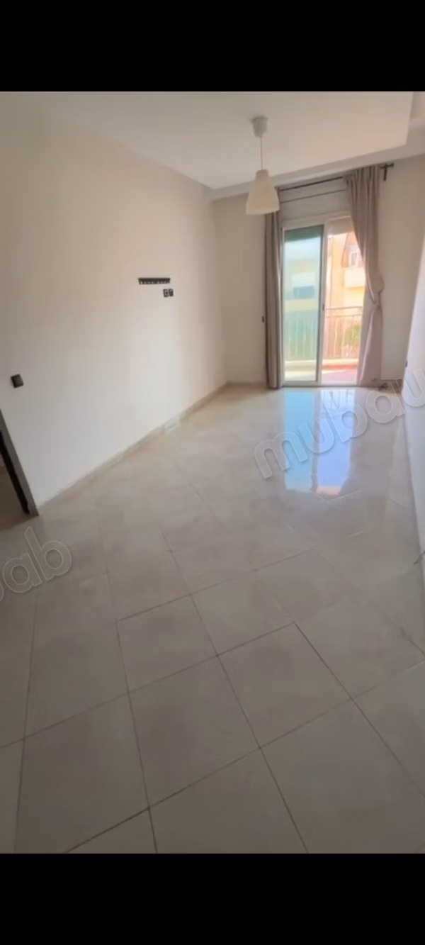 Appartement F2 à louer sur diour jamae