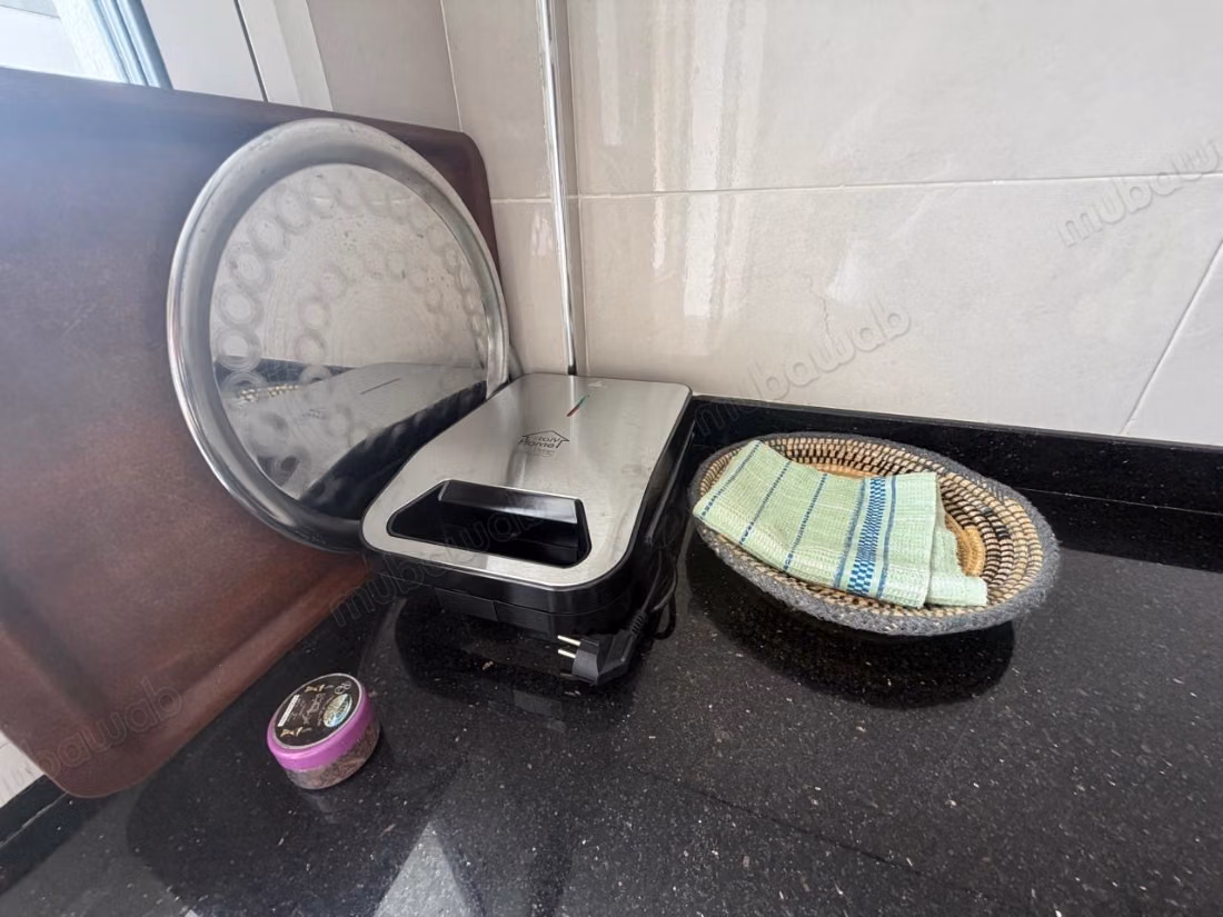 Louez cet appartement à Harhoura. 3 pièces confortables. Meublé