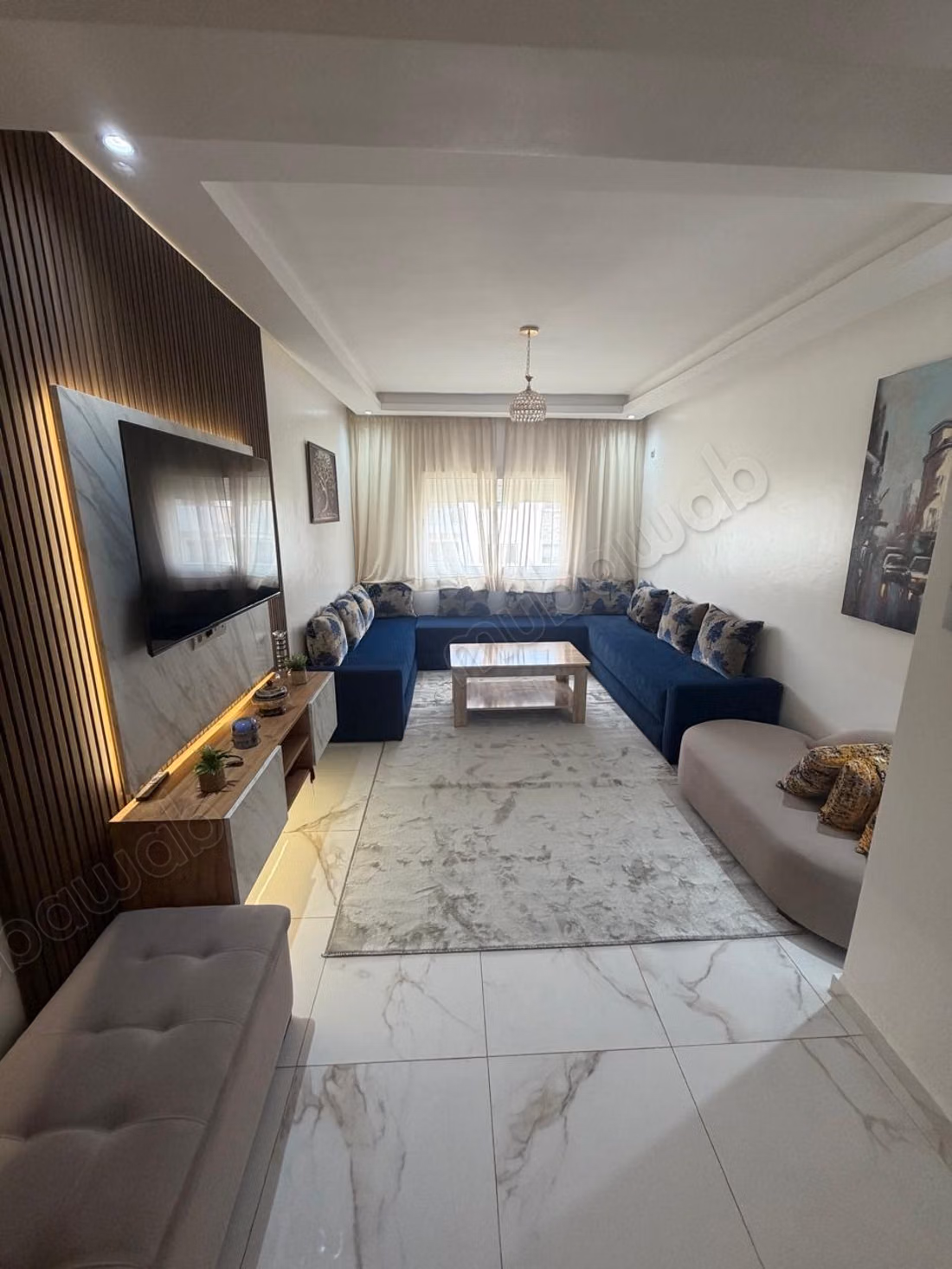 Louez cet appartement à Harhoura. 3 pièces confortables. Meublé