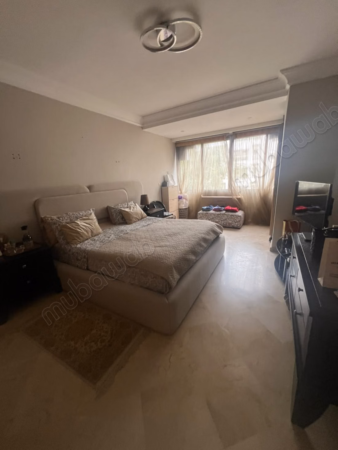 Superbe appartement à vendre à Gauthier. 
Surface de 174 m². 
Porte blindée, antenne parabolique