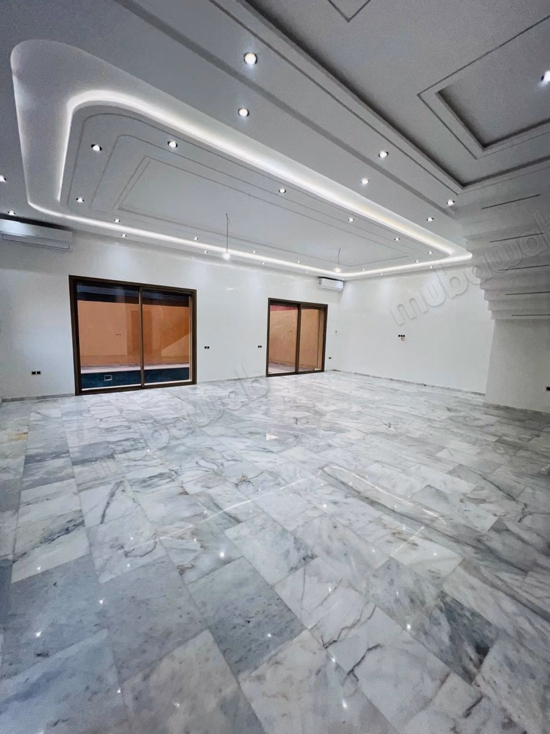 High-end contemporary villa