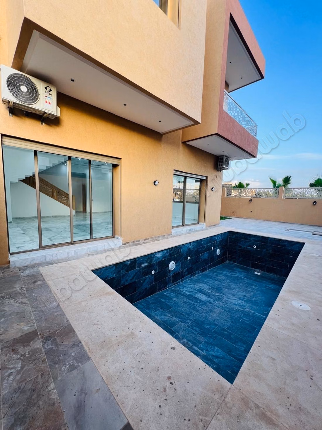 High-end contemporary villa
