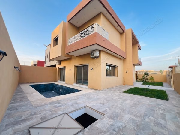 High-end contemporary villa