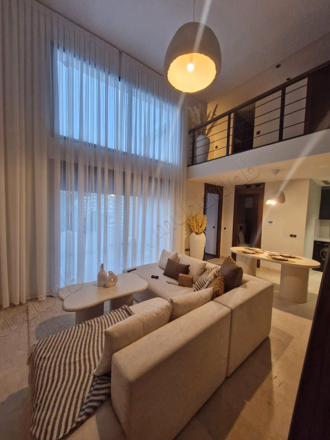 Bel appartement en location à Gauthier. 3 pièces confortables. Bien meublé