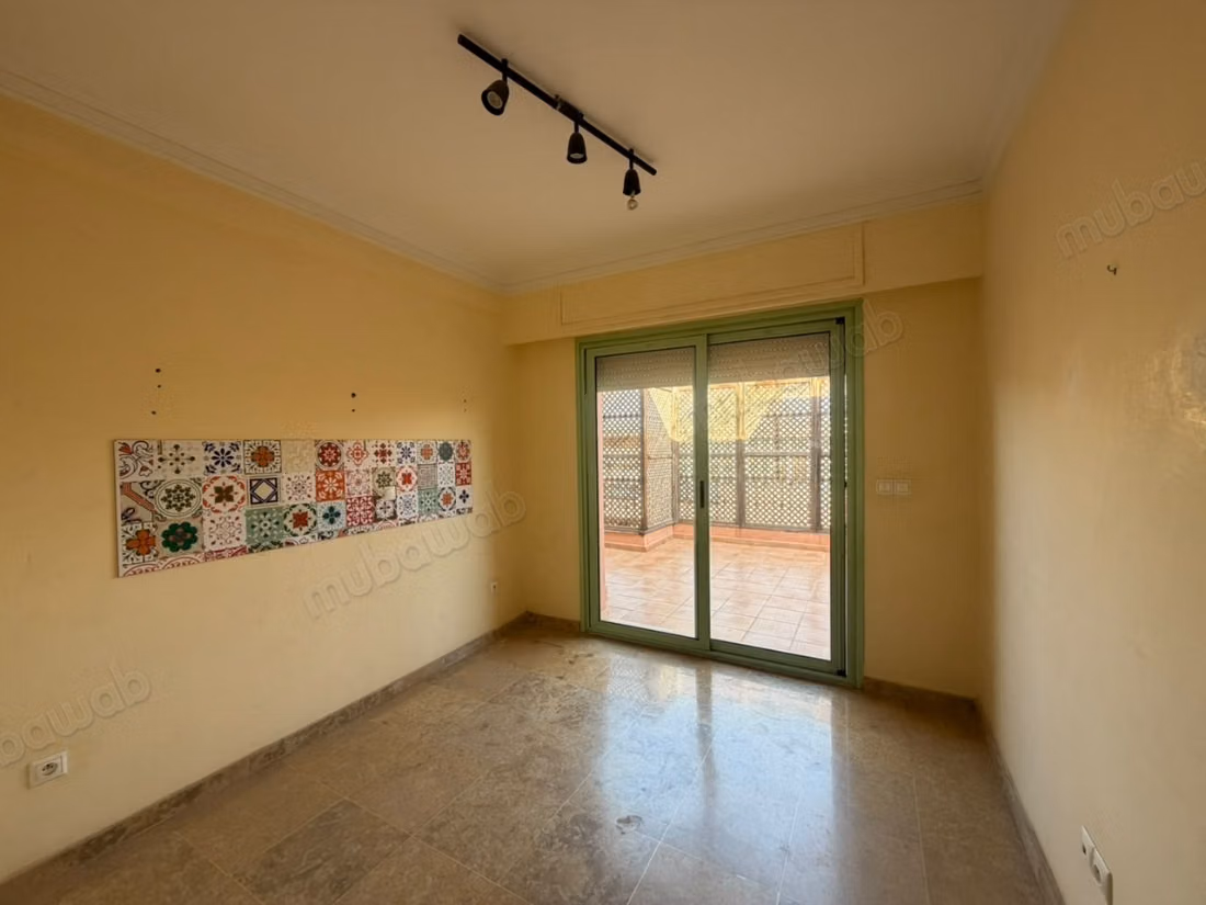 3 Bedroom Apartment with Living Room and Pool Residence