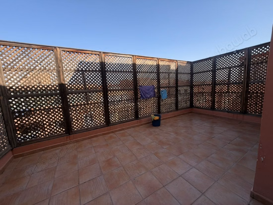 3 Bedroom Apartment with Living Room and Pool Residence