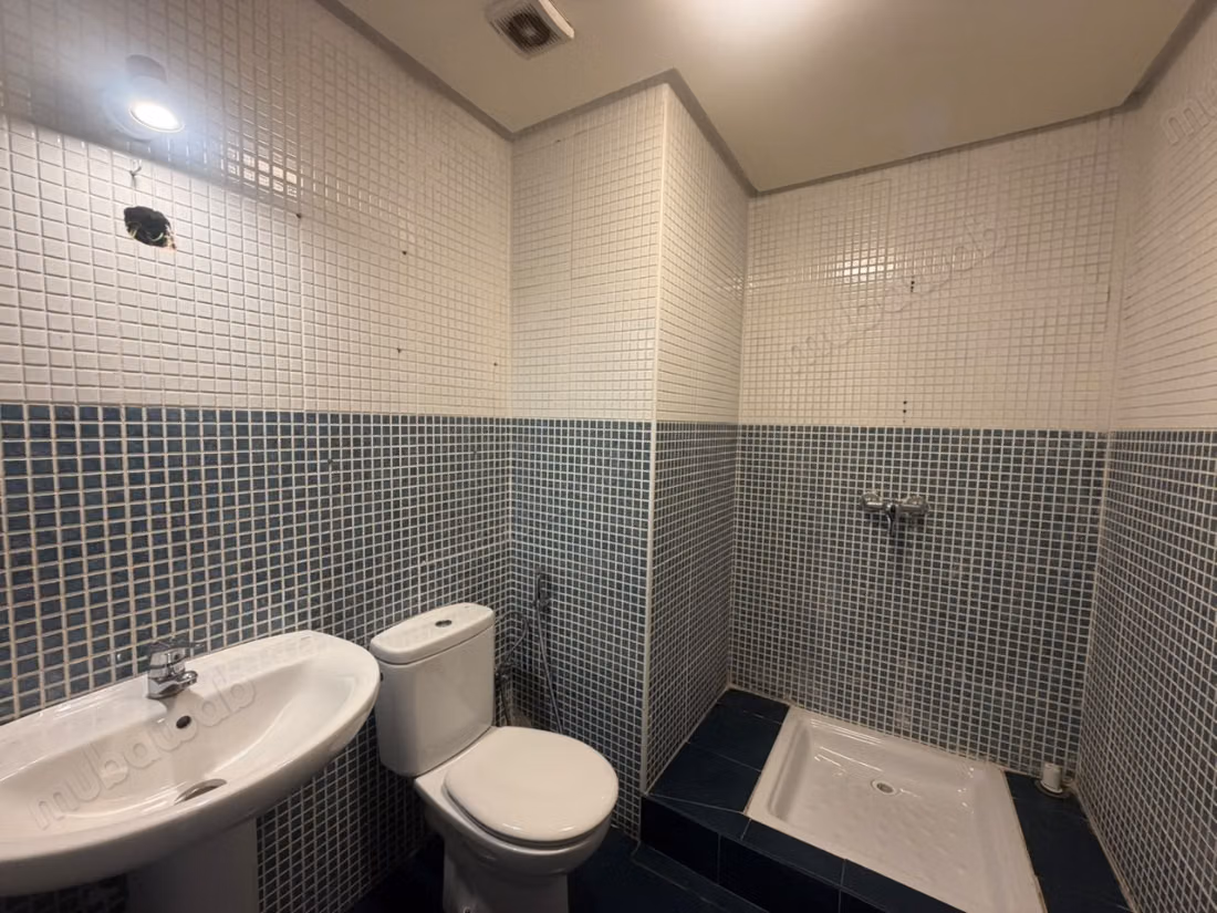 3 Bedroom Apartment with Living Room and Pool Residence