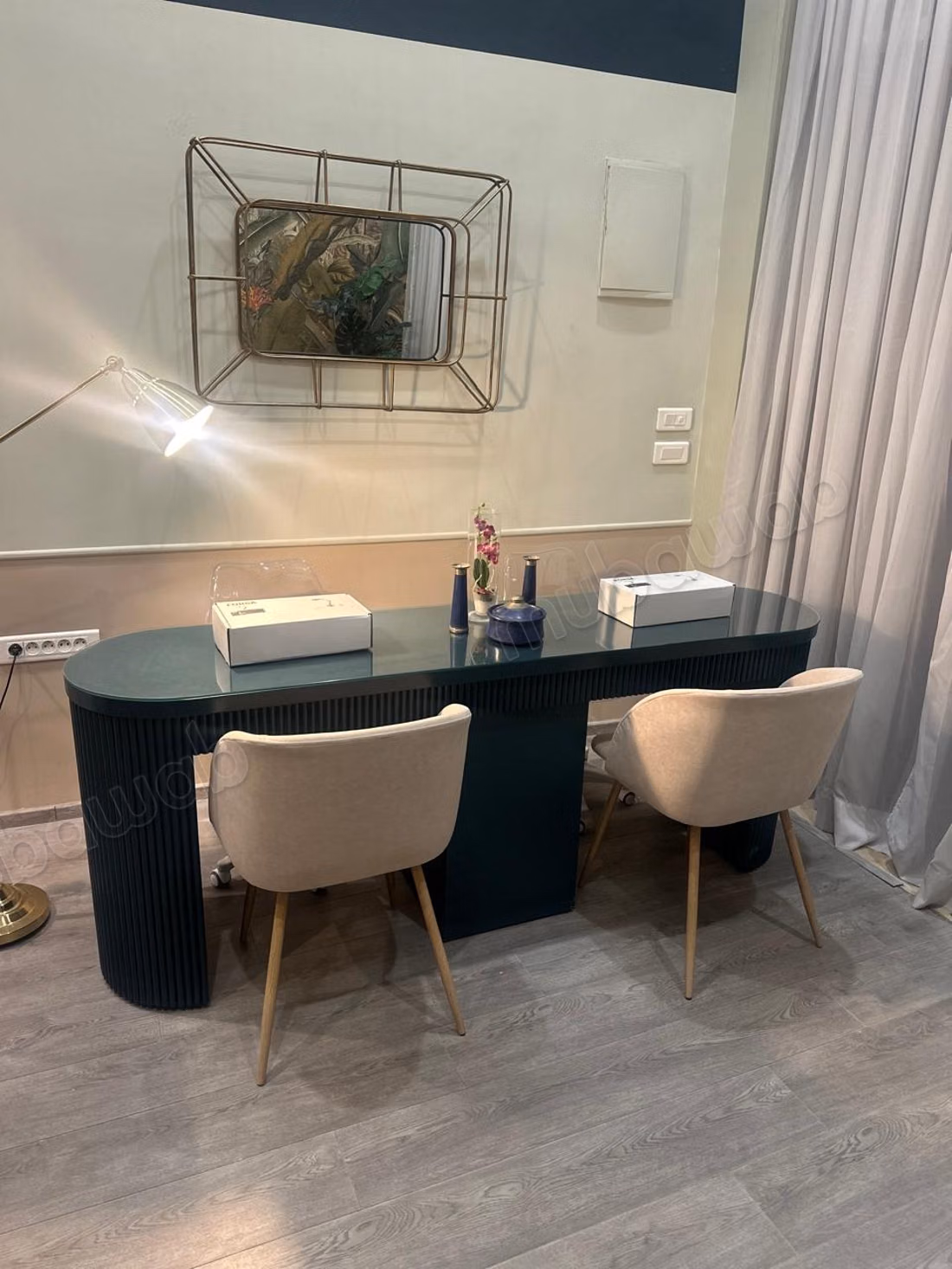 Spazio commerciale in vendita a Les Princesses. Superficie totale 50 m²