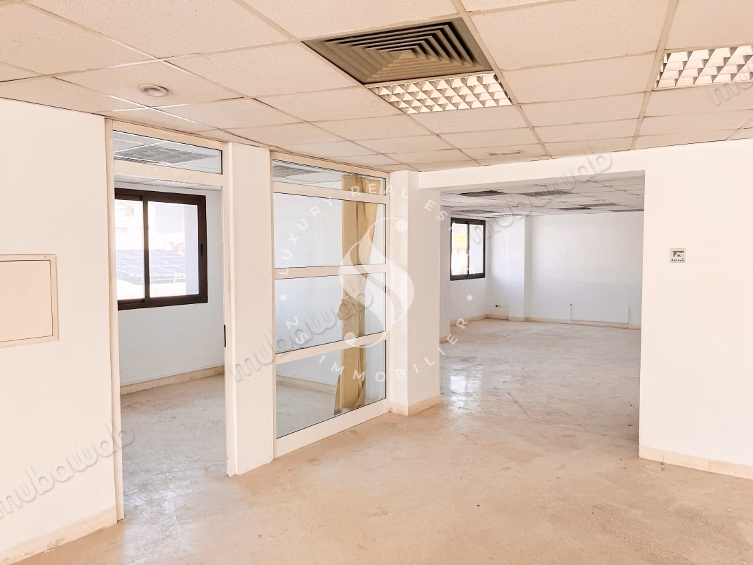 FOR RENT Open Space Office 300 m2 Charguia 1