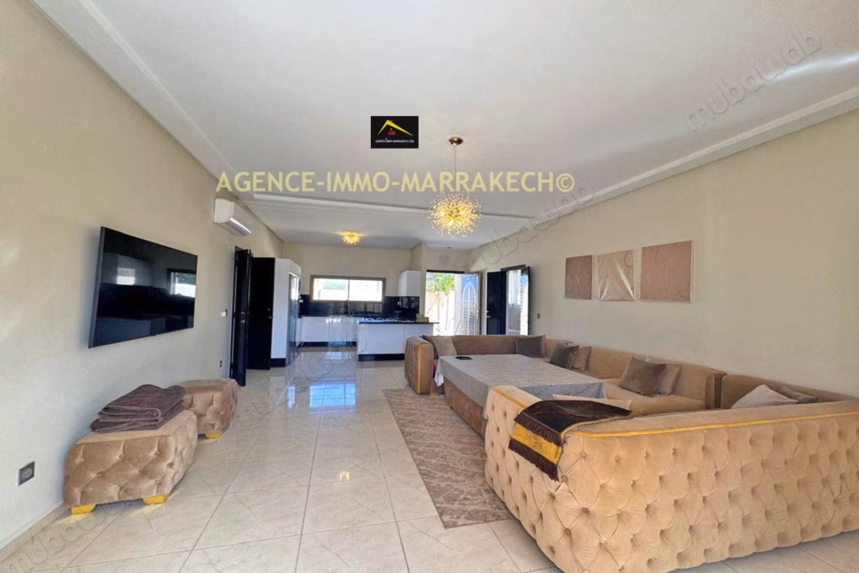 Private titled villa for sale with 4 suites, Pool