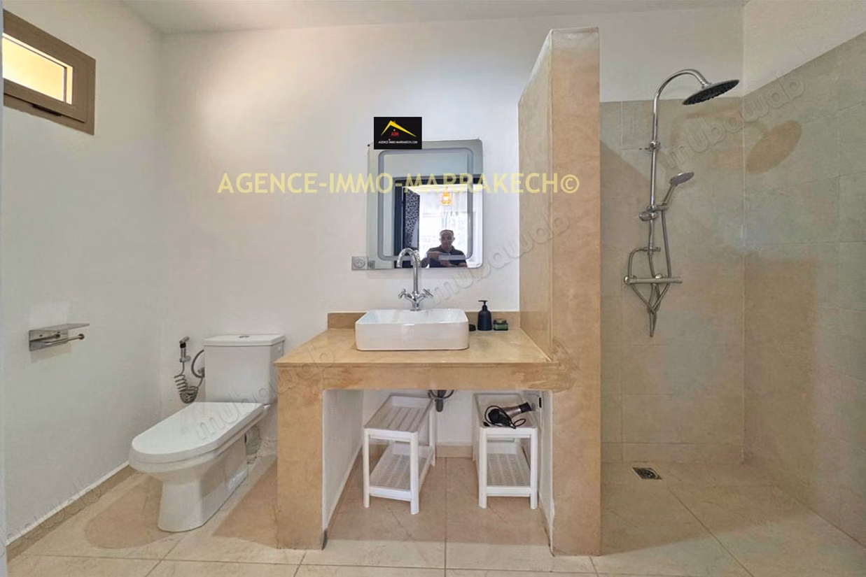 Private titled villa for sale with 4 suites, Pool