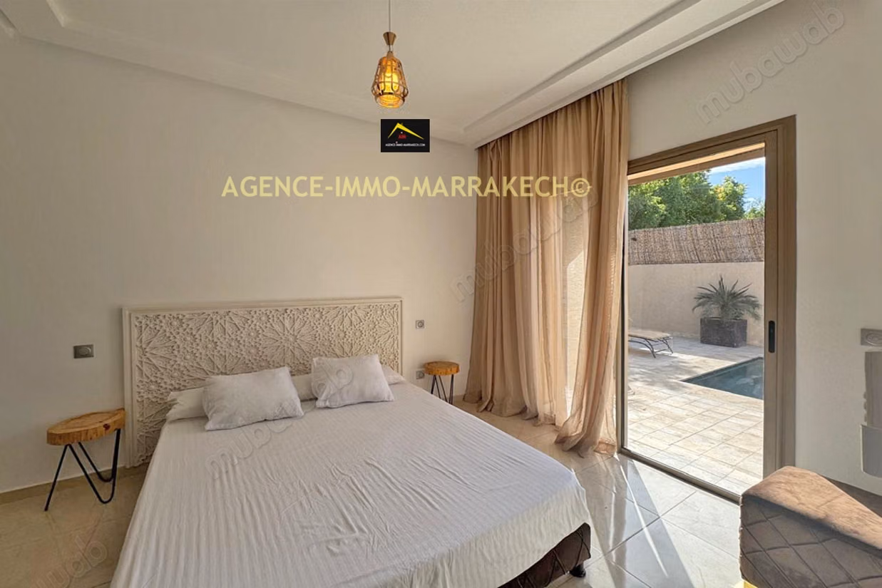 Private titled villa for sale with 4 suites, Pool