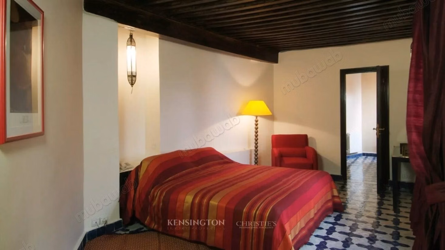Geweldige Riad te koop in Tal'a. Totale oppervlakte 508 m²