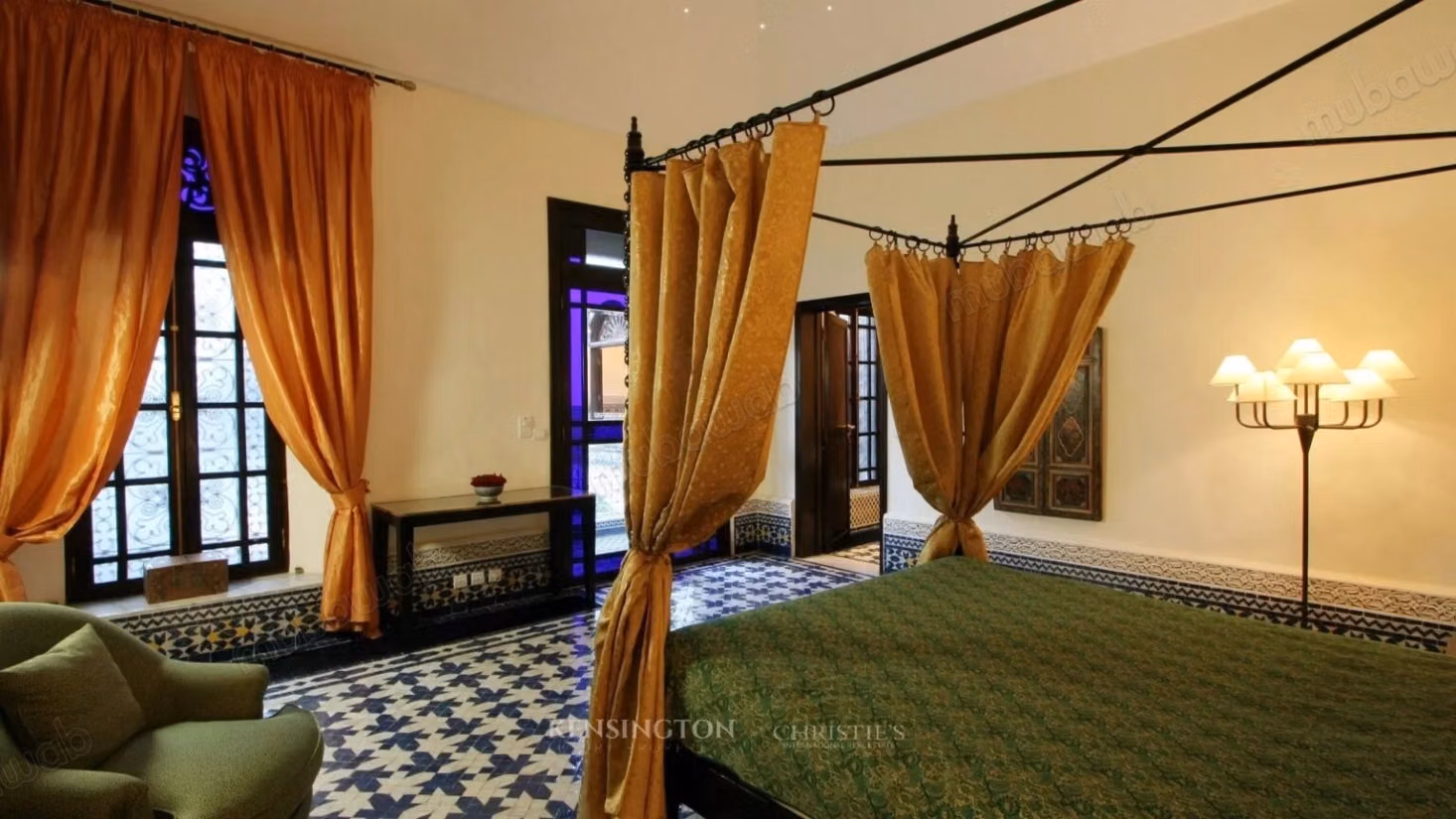 Geweldige Riad te koop in Tal'a. Totale oppervlakte 508 m²