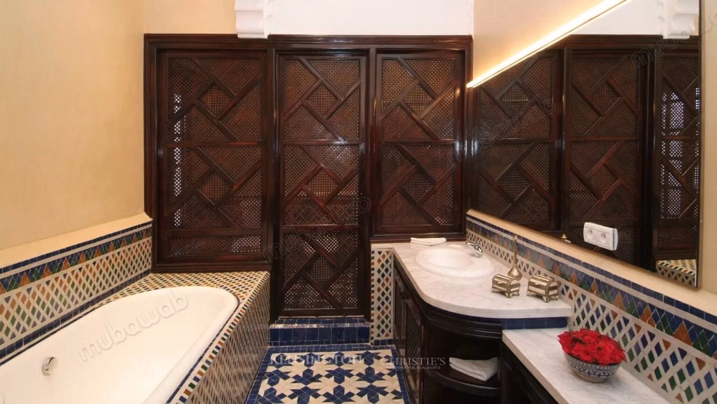 Geweldige Riad te koop in Tal'a. Totale oppervlakte 508 m²