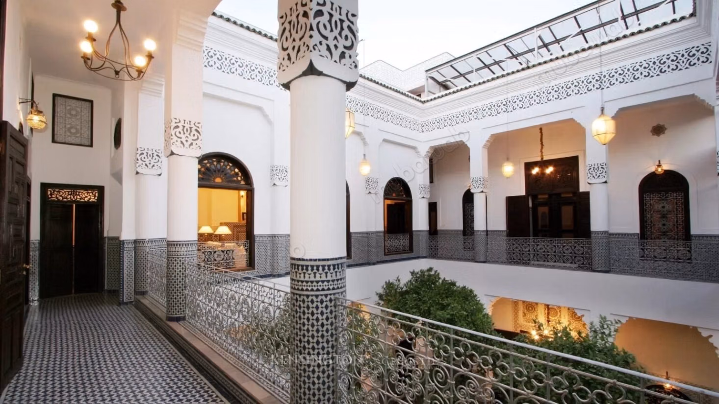 Geweldige Riad te koop in Tal'a. Totale oppervlakte 508 m²