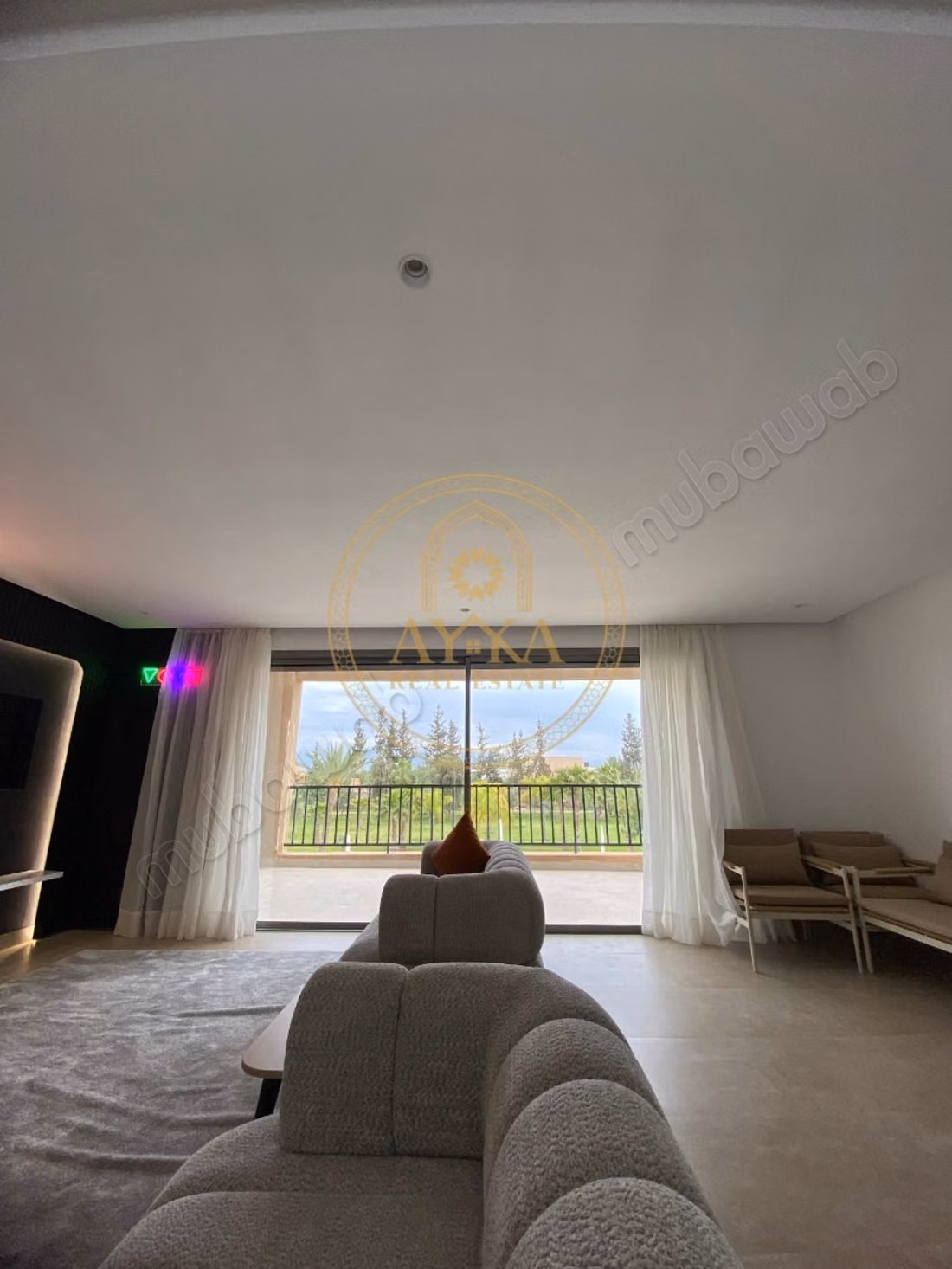 Palace with 5 suites on 1 hectare, Atlas view, Ourika