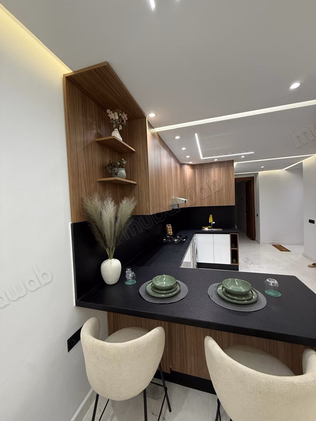 Superbe appartement à louer à Franceville. 1 Pièce. Meublé