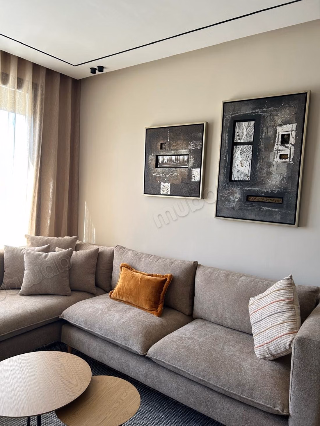 Rent this apartment in the Hospitals. 1 Room. Well furnished
