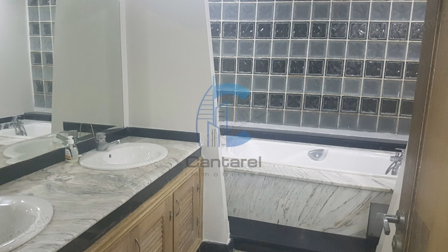 Jolie villa en location oasis