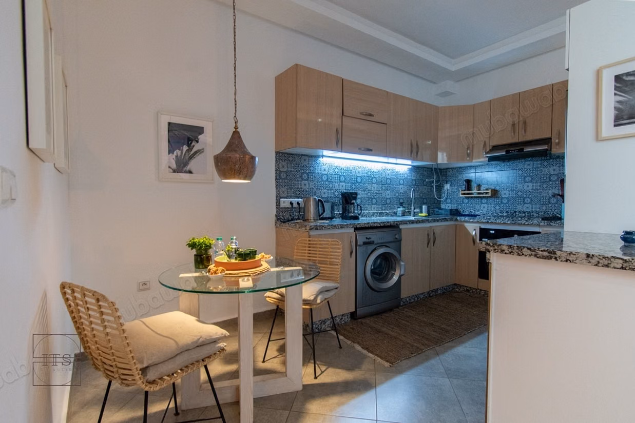 Elegant 2 Bedroom Apartment Long Term Rental