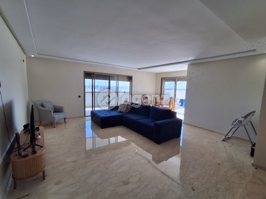Apartment for sale 192 m², 4 bedrooms Sidi Maarouf Casablanca