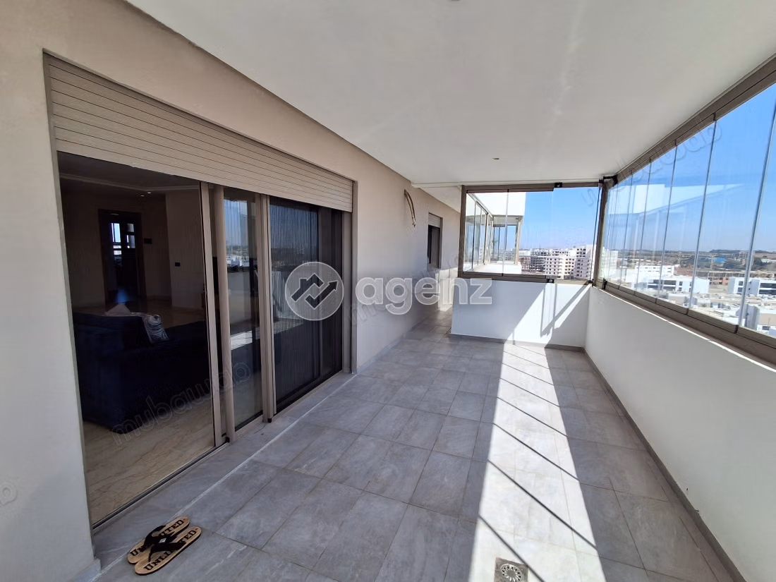 Apartment for sale 192 m², 4 bedrooms Sidi Maarouf Casablanca