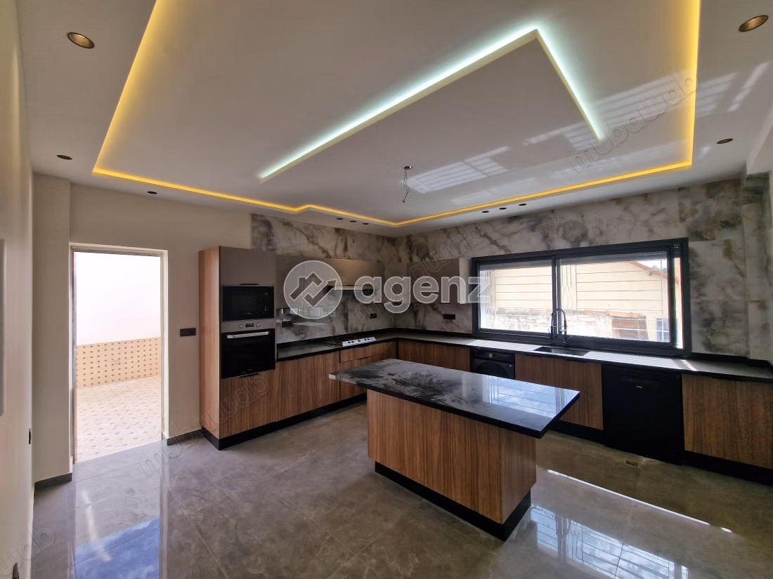 Apartment for sale 210 m², 3 bedrooms Nouvelle Ville Fès