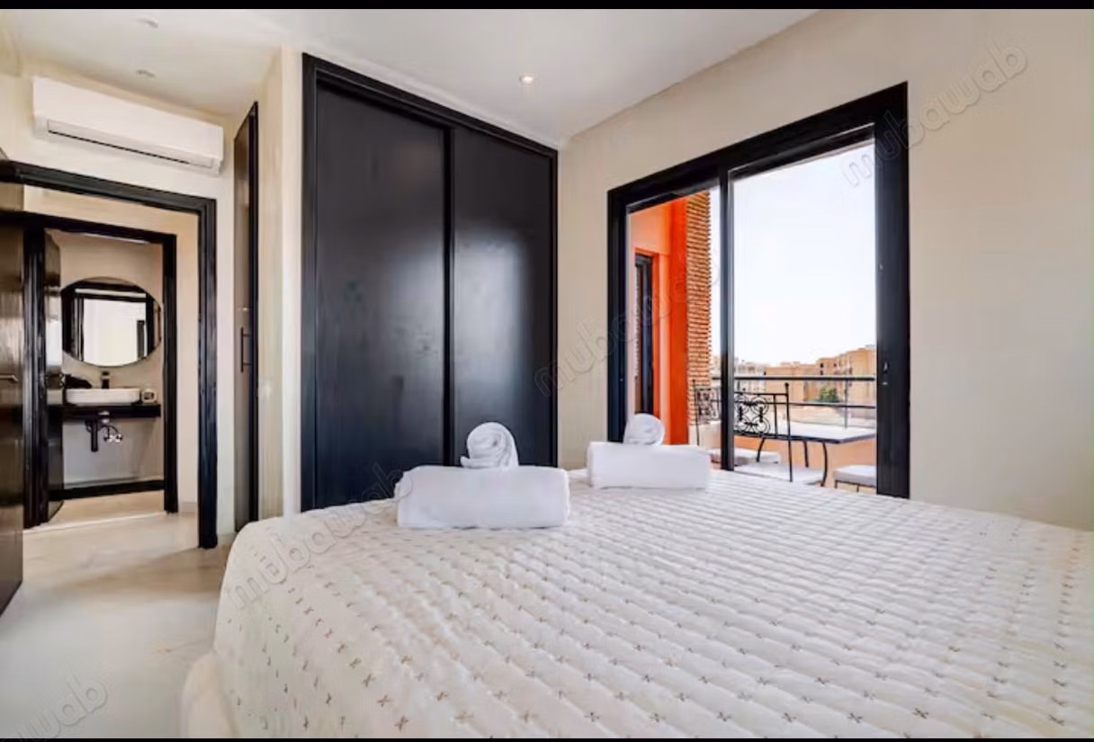 Location d'un appartement à Route de Safi. 
1 chambre. 
Meublé