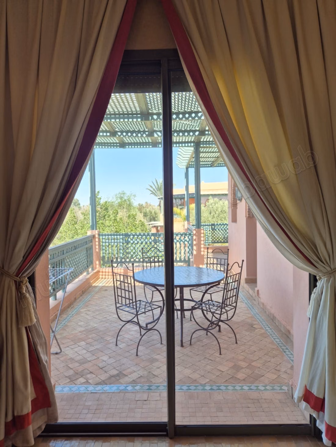 The Palm Grove Gardens 3, magnificent apartment, 3 bedrooms, large terraces, pools