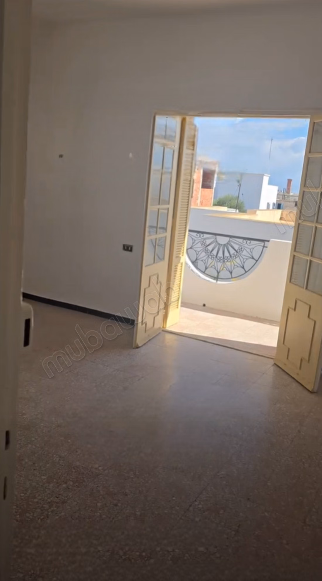 Villa 4 facades 6 chambres Rte de Tunis km 3.5 Sfax