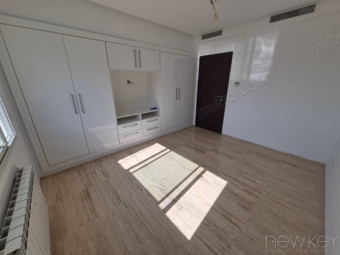 Spacieux Appartement s2 à louer aux Jardins de Carthage
