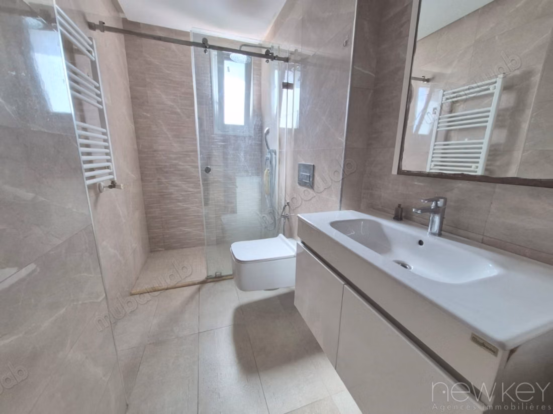 Spacieux Appartement s2 à louer aux Jardins de Carthage