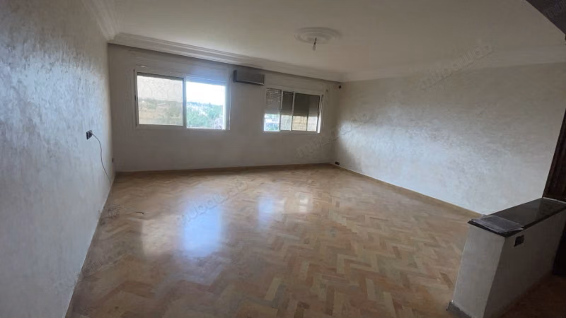 For rent empty apartment, California - Taddart