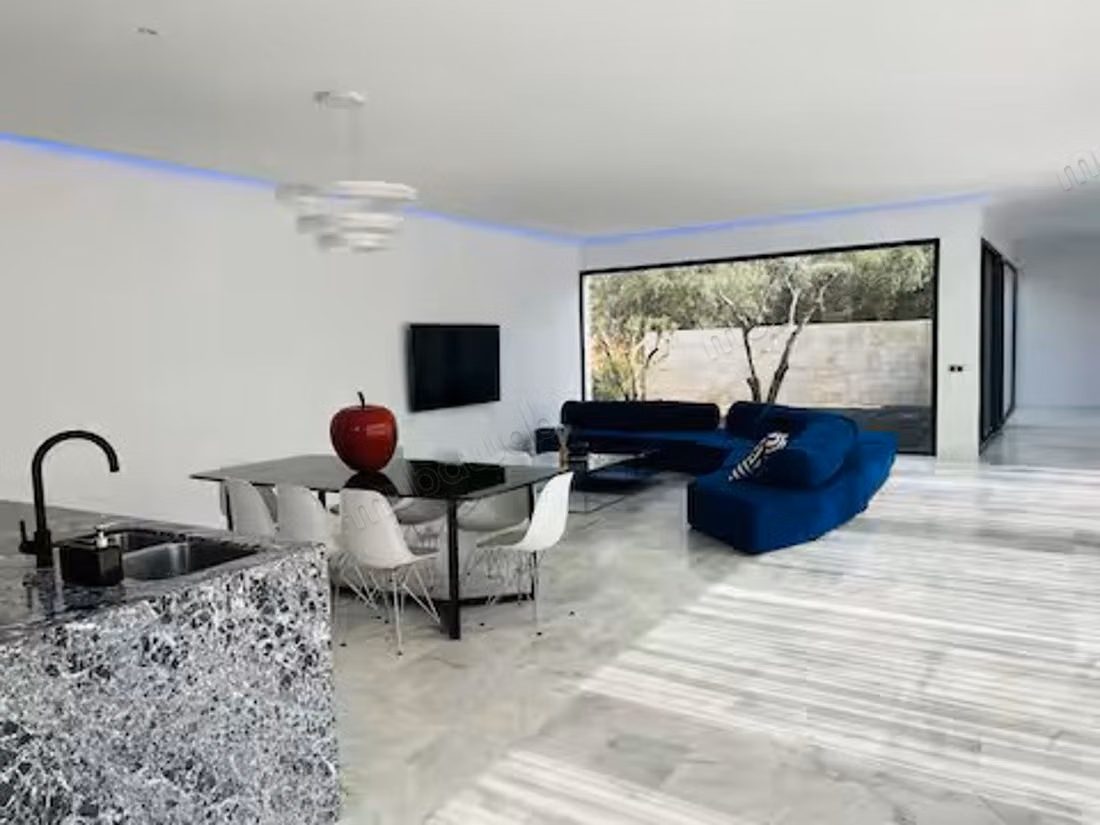 A SAISIR. Belle villa de plain pied de 4 chambres