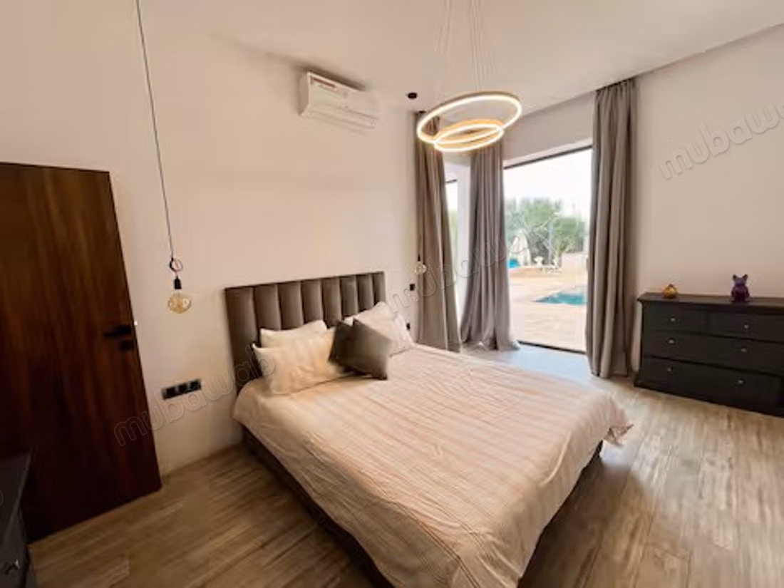 A SAISIR. Belle villa de plain pied de 4 chambres