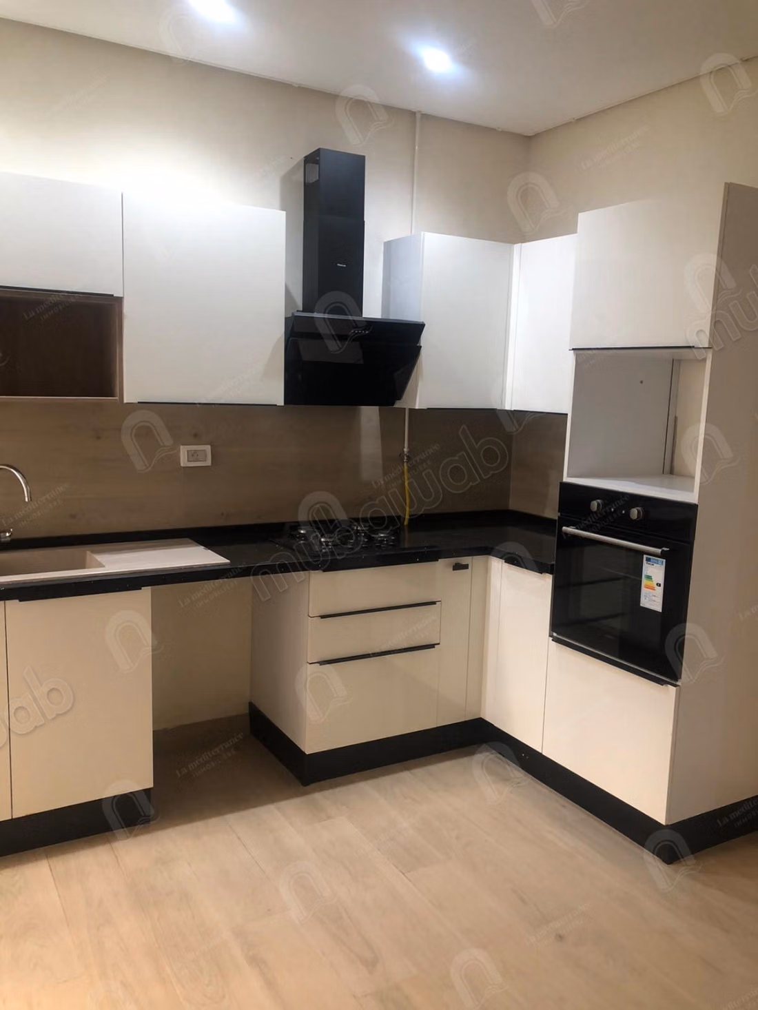 A Vendre Un Appartement s3 à El Manzah 9c