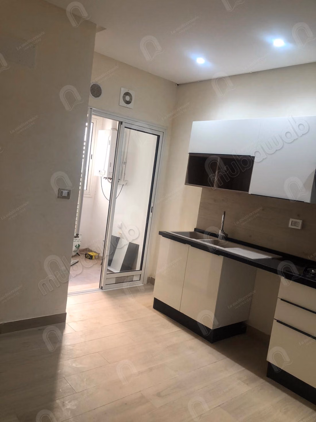 A Vendre Un Appartement s3 à El Manzah 9c