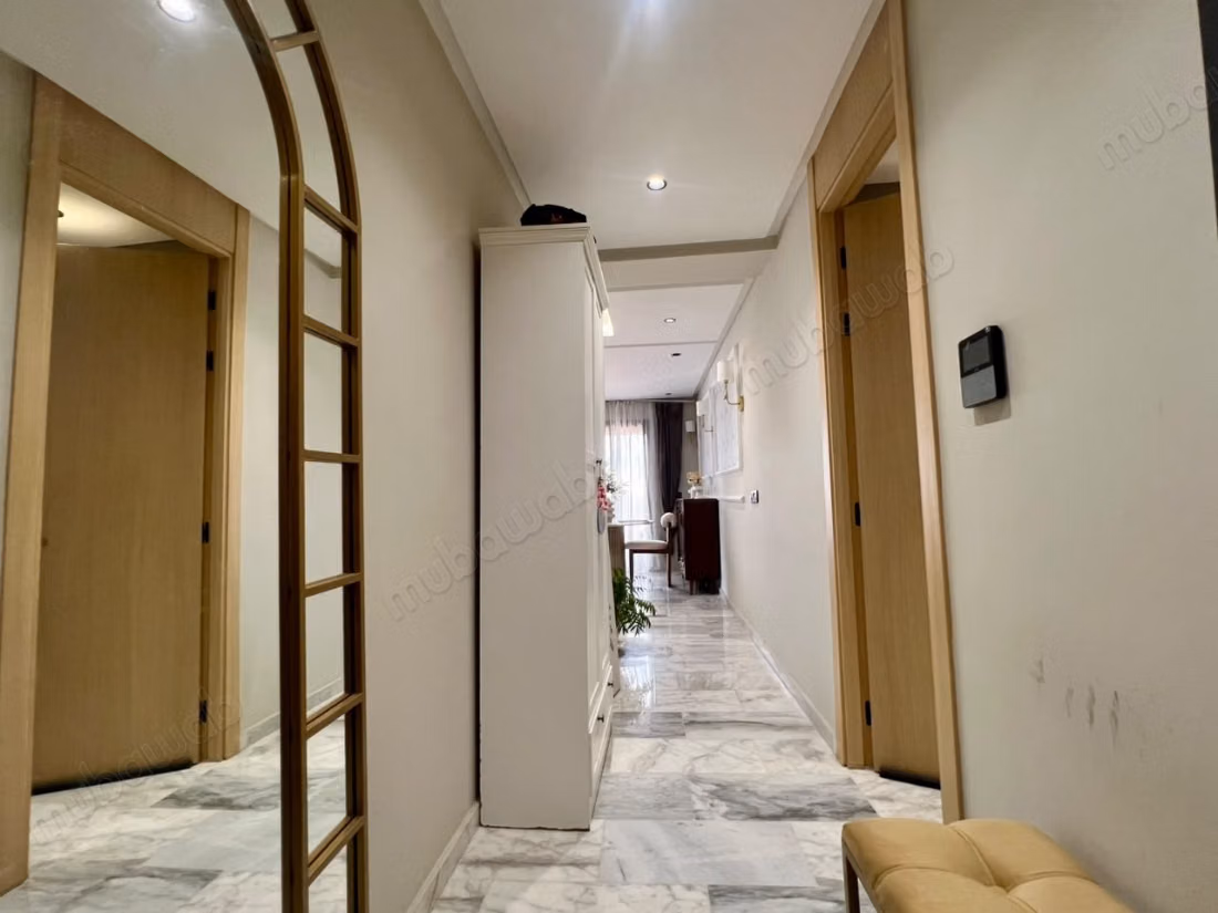 Riviera – Studio meublé de 56 m² à la location
