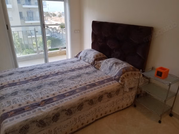 Très bel appartement à louer à Plage Oulded Cherrat. 1 chambre. Espace de rangement ample