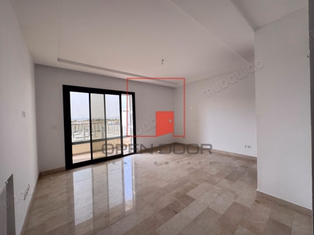 À louer – villa s5 avec jardin a gammarth