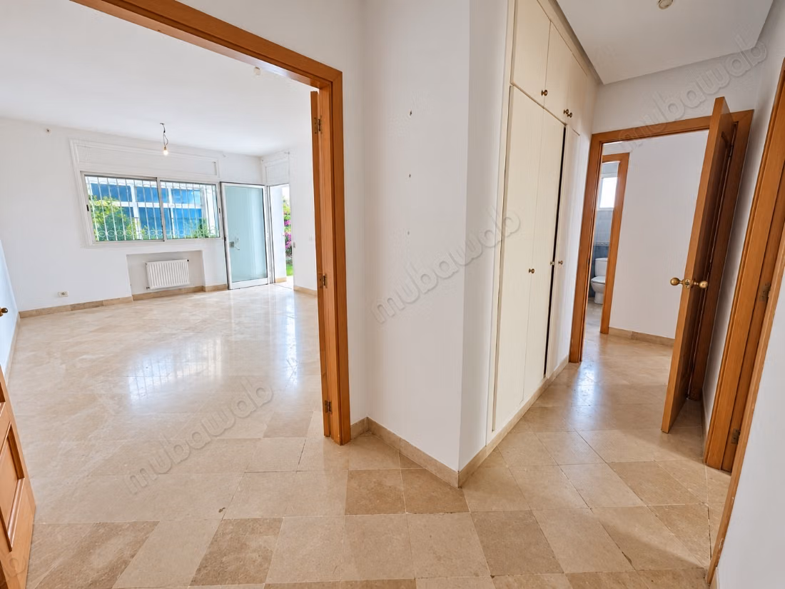 S2 avec Jardin à Vendre à Gammarth